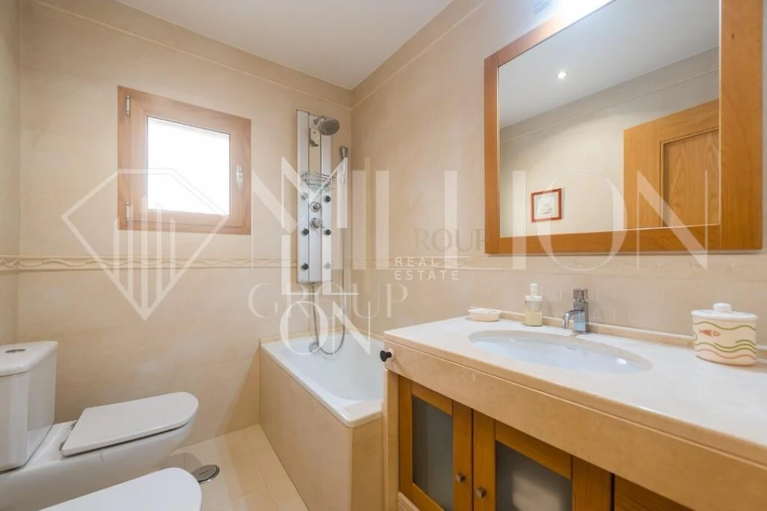 Moradia T5 para Venda em Póvoa de Santa Iria e Forte da Casa Foto 19