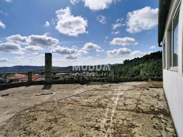 Moradia T4 para Venda em Tinhela e Alvarelhos