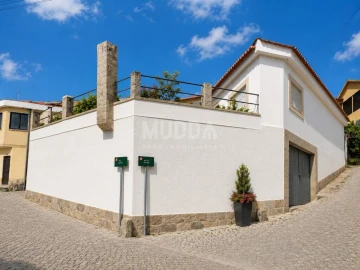 Moradia T4 para Venda em Tinhela e Alvarelhos