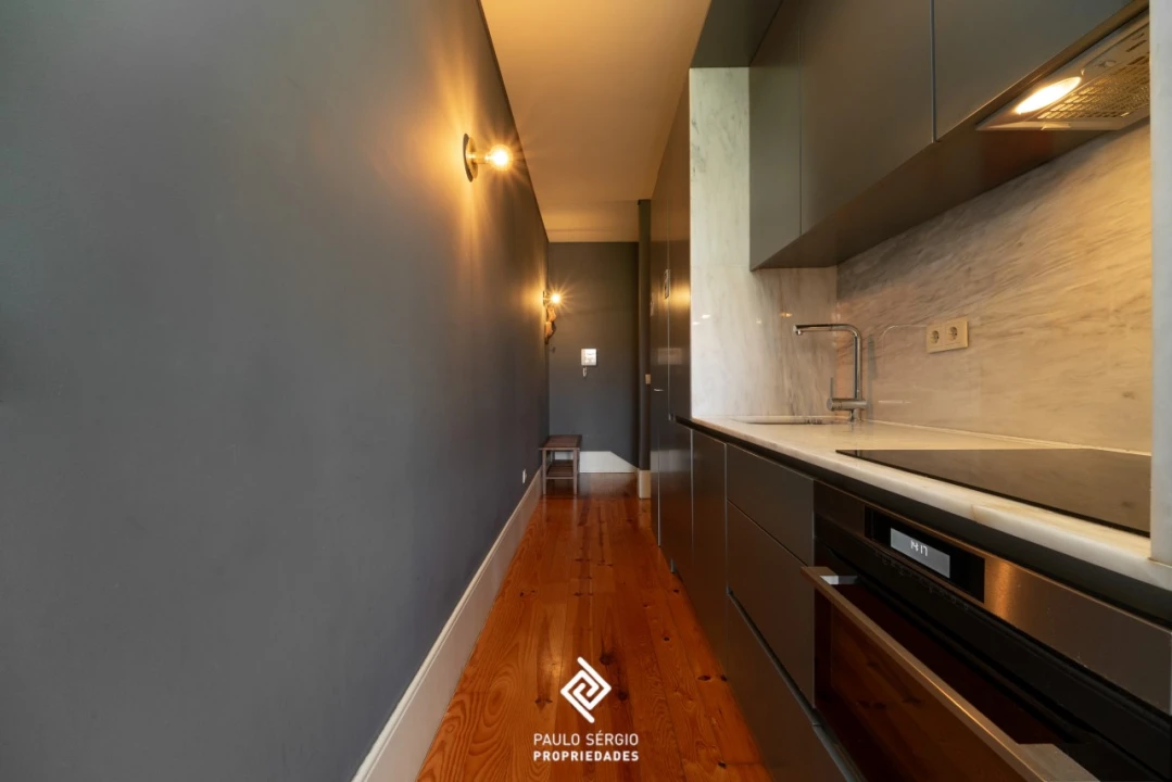 Apartamento T1 para Venda em Cedofeita, Santo Ildefonso, Sé, Miragaia, São Nicolau e Vitória Foto 4