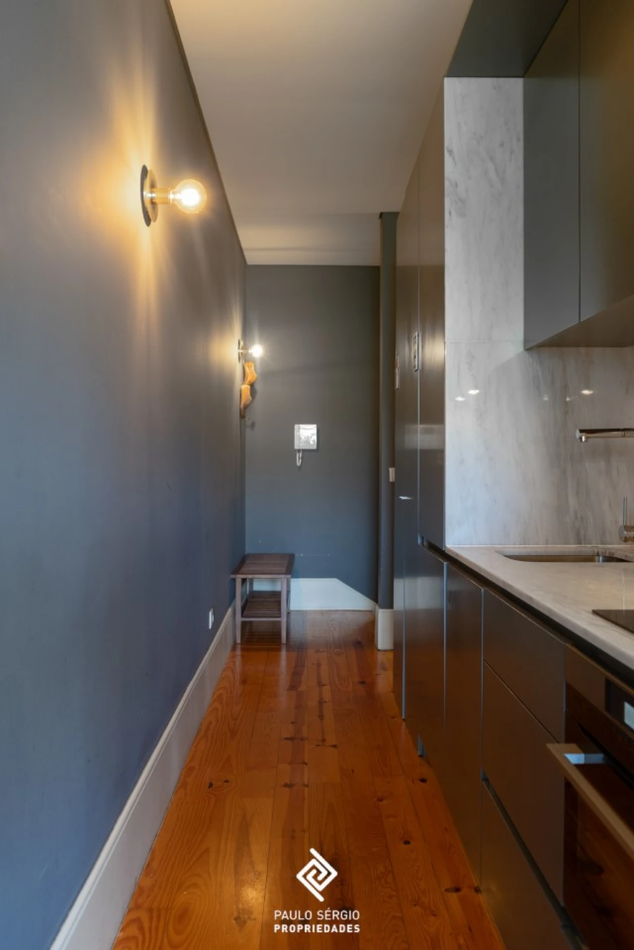 Apartamento T1 para Venda em Cedofeita, Santo Ildefonso, Sé, Miragaia, São Nicolau e Vitória Foto 9