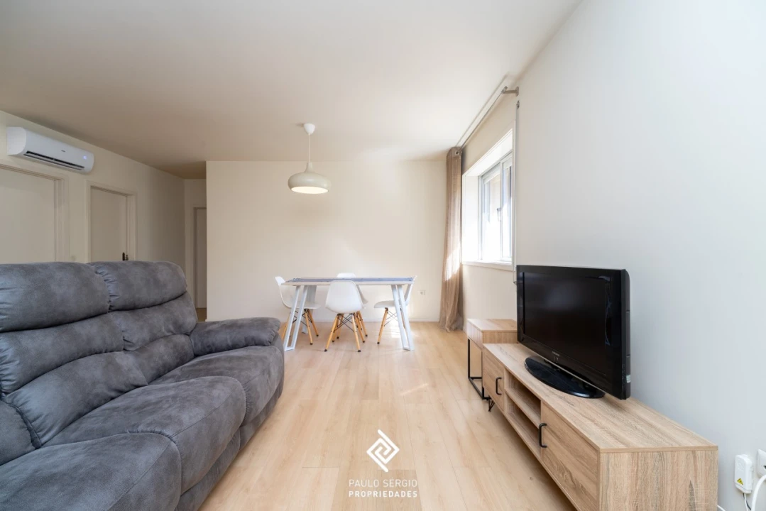 Apartamento T3 para Venda em Gulpilhares e Valadares Foto 2