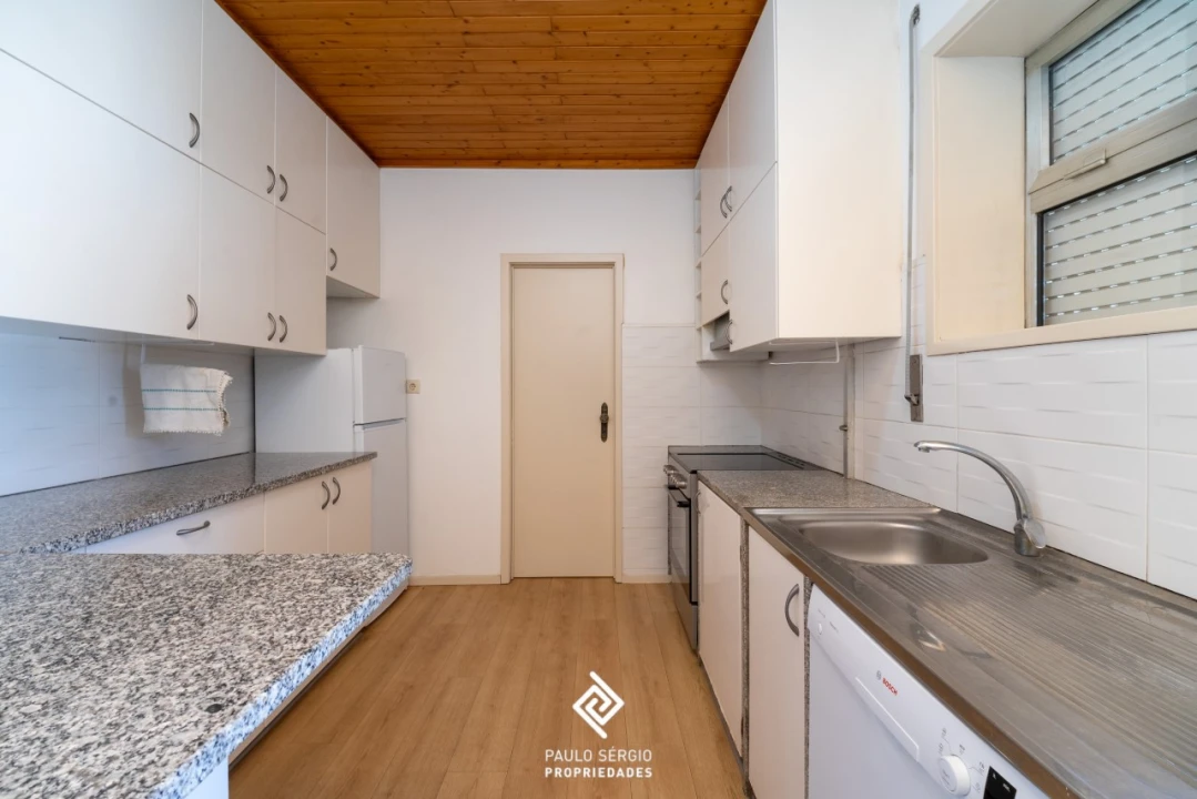 Apartamento T3 para Venda em Gulpilhares e Valadares Foto 5