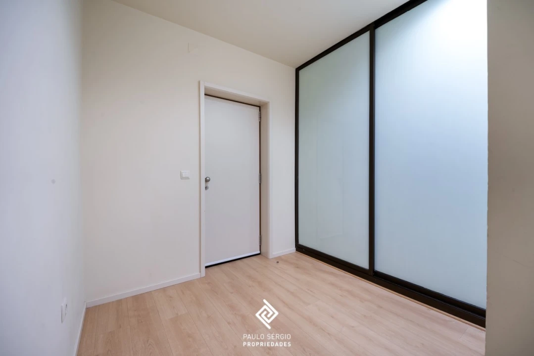 Apartamento T3 para Venda em Gulpilhares e Valadares Foto 8