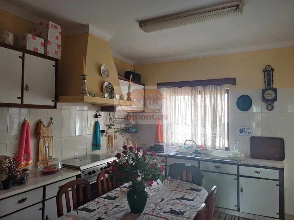 Moradia T3 para Arrendamento em Grândola e Santa Margarida da Serra Foto 3