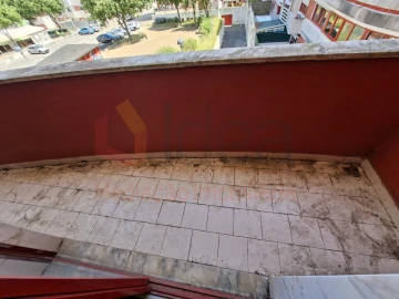 Apartamento T2 para Venda em Algueirão-Mem Martins
