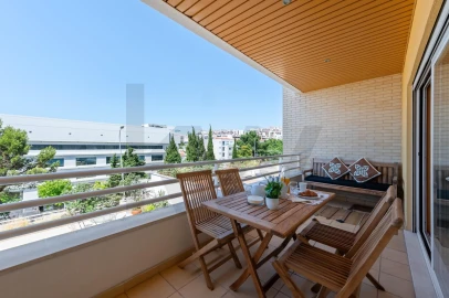 Apartamento T1 para Venda em Algés, Linda-A-Velha e Cruz Quebrada-Dafundo