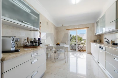 Apartamento T1 para Venda em Algés, Linda-A-Velha e Cruz Quebrada-Dafundo