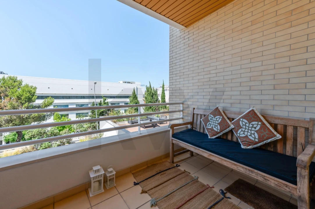 Apartamento T1 para Venda em Algés, Linda-A-Velha e Cruz Quebrada-Dafundo Foto 3