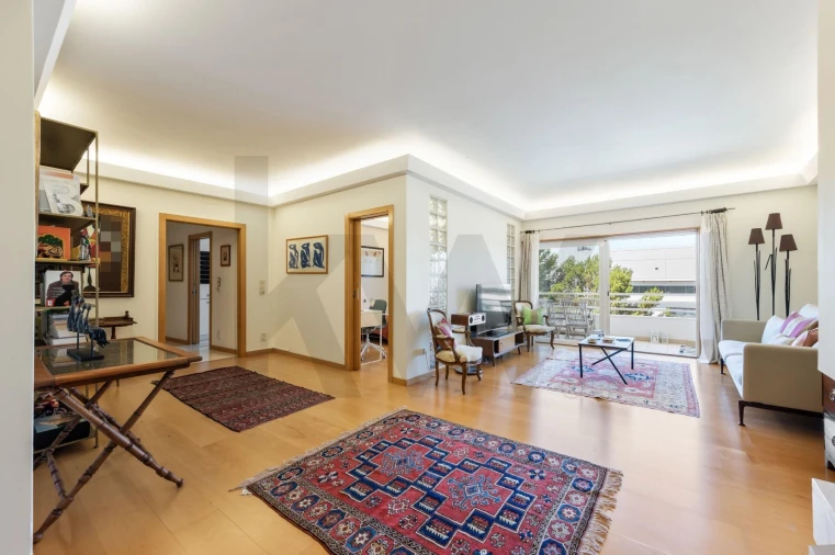 Apartamento T1 para Venda em Algés, Linda-A-Velha e Cruz Quebrada-Dafundo Foto 10
