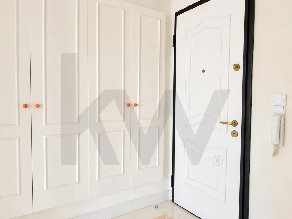 Apartamento T1 para Arrendamento em Lumiar Foto 8