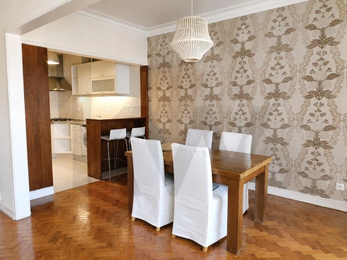 Apartamento T1 para Arrendamento em Lumiar Foto 3