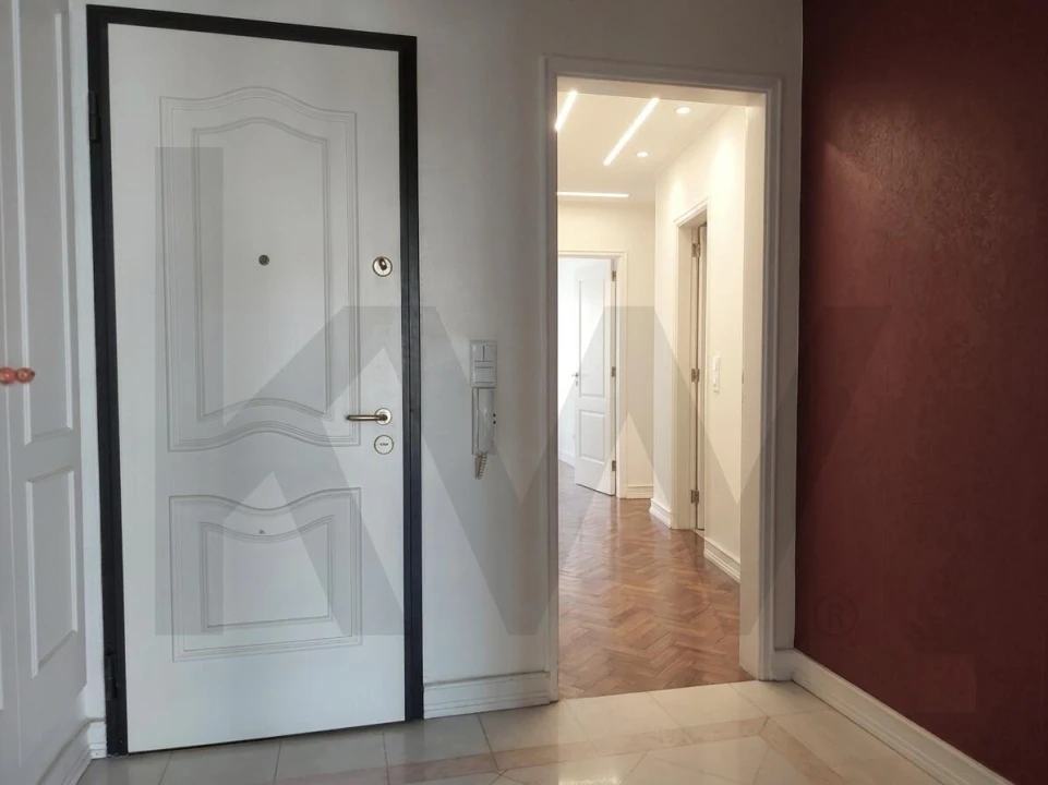 Apartamento T1 para Arrendamento em Lumiar Foto 7