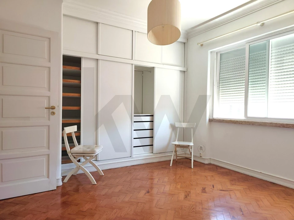 Apartamento T1 para Arrendamento em Lumiar Foto 13