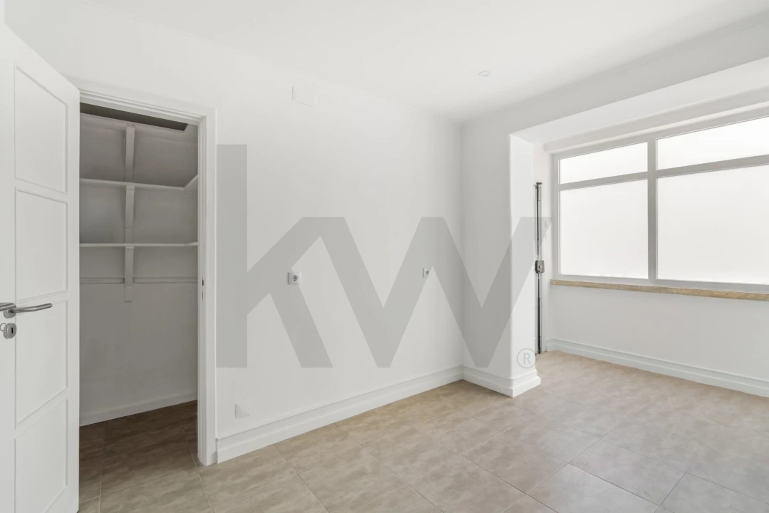 Apartamento T4 para Arrendamento em Avenidas Novas Foto 22