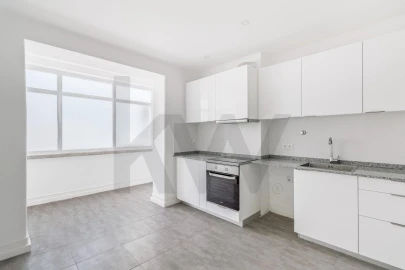 Apartamento T4 para Arrendamento em Avenidas Novas