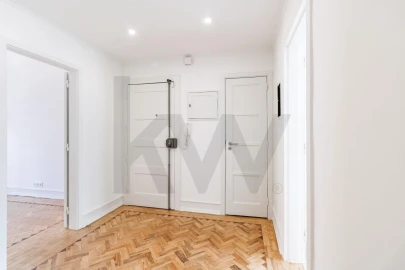 Apartamento T4 para Arrendamento em Avenidas Novas