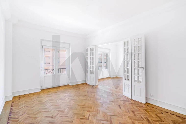 Apartamento T4 para Arrendamento em Avenidas Novas Foto 10