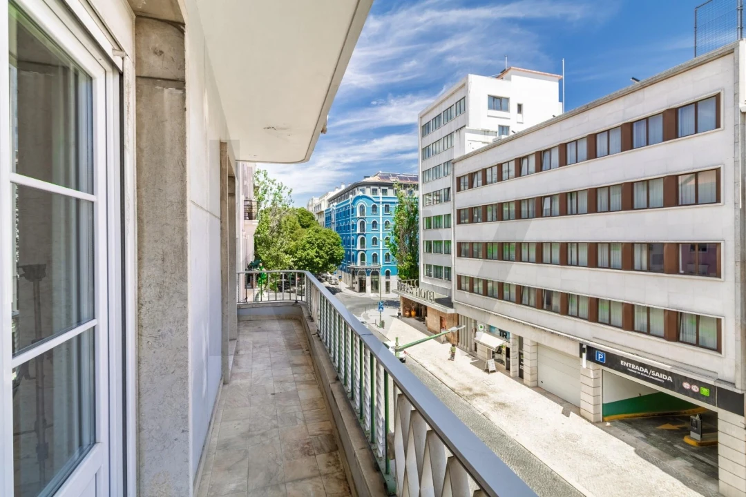Apartamento T4 para Arrendamento em Avenidas Novas Foto 13