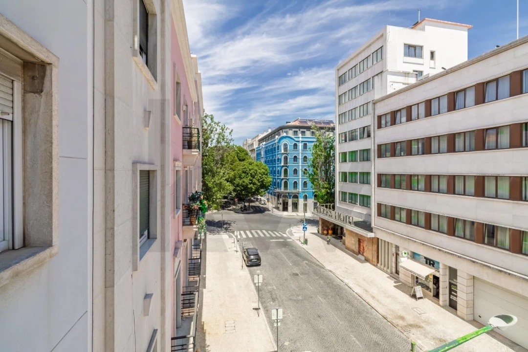 Apartamento T4 para Arrendamento em Avenidas Novas Foto 14