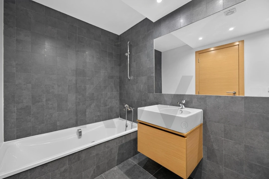 Apartamento T4 para Venda em Sacavém e Prior Velho Foto 17