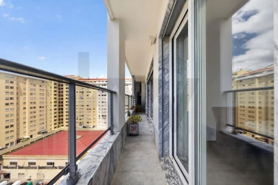 Apartamento T4 para Venda em Sacavém e Prior Velho