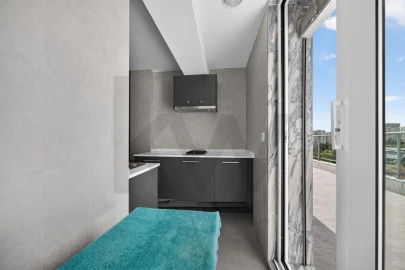 Apartamento T4 para Venda em Sacavém e Prior Velho