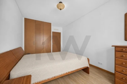 Apartamento T4 para Venda em Sacavém e Prior Velho