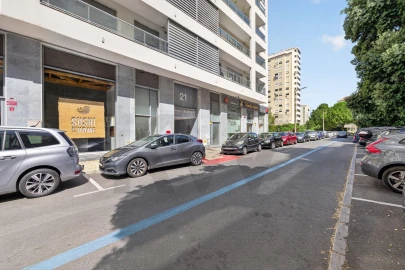 Apartamento T4 para Venda em Sacavém e Prior Velho