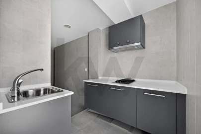 Apartamento T4 para Venda em Sacavém e Prior Velho