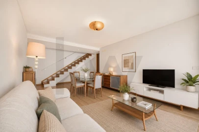 Apartamento T4 para Venda em Sacavém e Prior Velho