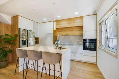 Moradia T4 para Venda em Santa Maria e São Miguel, São Martinho, São Pedro Penaferrim