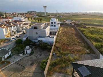 Moradia T3 para Venda em Atouguia da Baleia