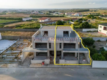 Moradia T3 para Venda em Atouguia da Baleia