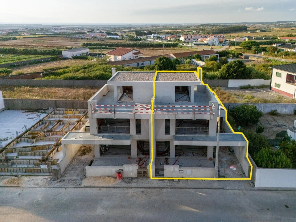 Moradia T3 para Venda em Atouguia da Baleia Foto 3