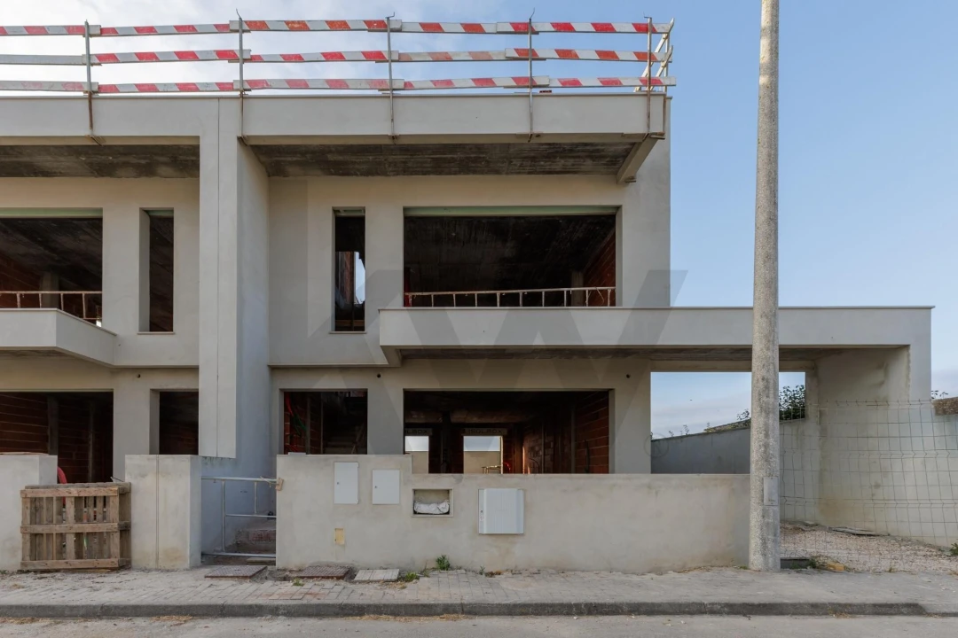 Moradia T3 para Venda em Atouguia da Baleia Foto 6