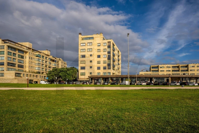 Apartamento T4 para Venda em Matosinhos e Leça da Palmeira Foto 37