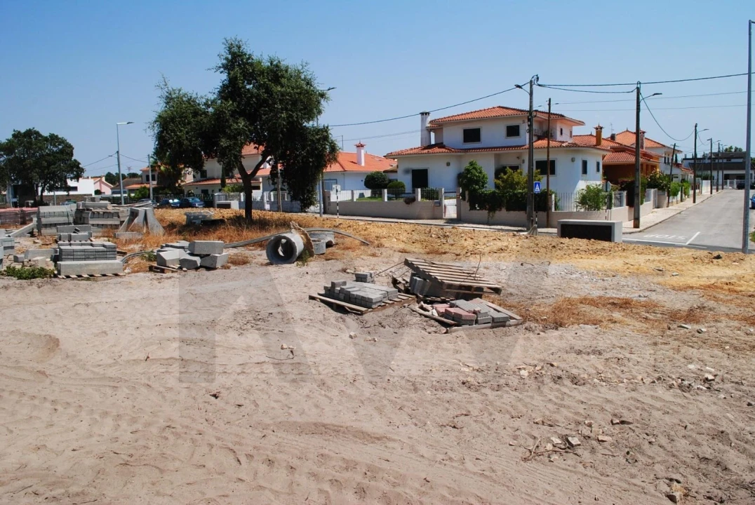 Terreno para Venda em Amora Foto 7