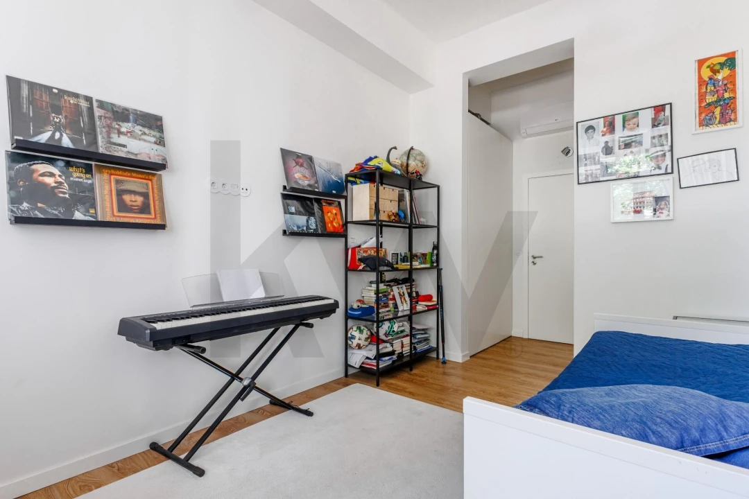 Apartamento T3 para Venda em Areeiro Foto 14