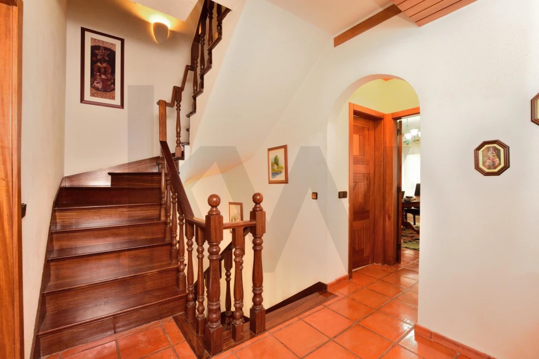 Moradia T4 para Venda em Carcavelos e Parede Foto 12