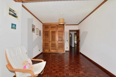 Moradia T4 para Venda em Carcavelos e Parede