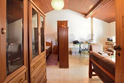 Moradia T4 para Venda em Carcavelos e Parede