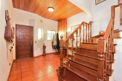 Moradia T4 para Venda em Carcavelos e Parede