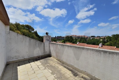 Moradia T4 para Venda em Carcavelos e Parede