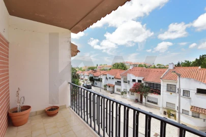Moradia T4 para Venda em Carcavelos e Parede