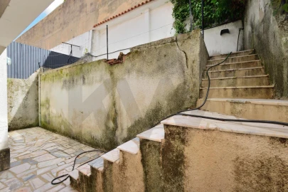 Moradia T4 para Venda em Carcavelos e Parede