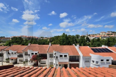 Moradia T4 para Venda em Carcavelos e Parede