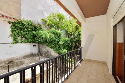 Moradia T4 para Venda em Carcavelos e Parede