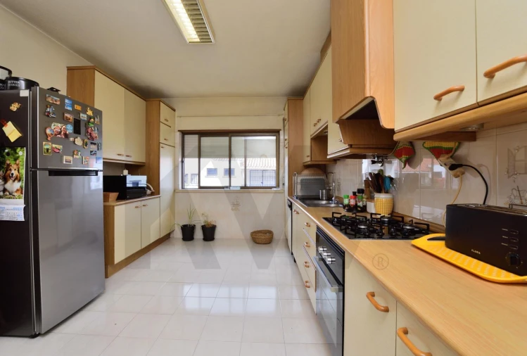 Moradia T4 para Venda em Carcavelos e Parede Foto 31