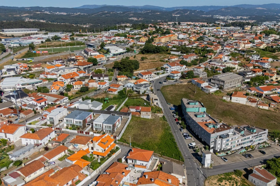 Moradia T2 para Venda em Arrifana Foto 8